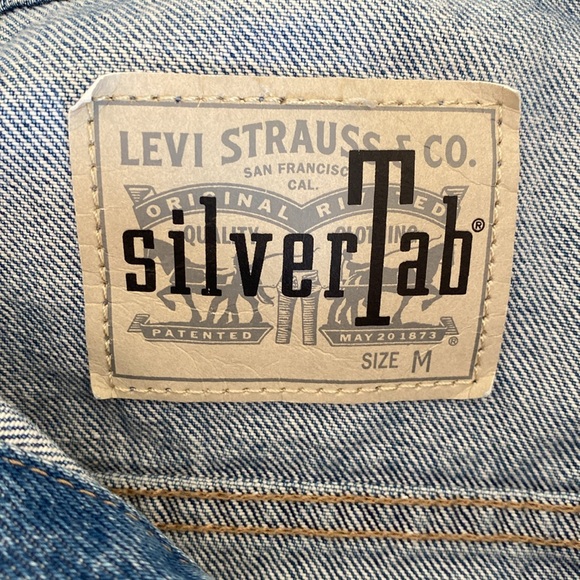 Levi Silver Tab Cropped Denim Jacket - Picture 4 of 4